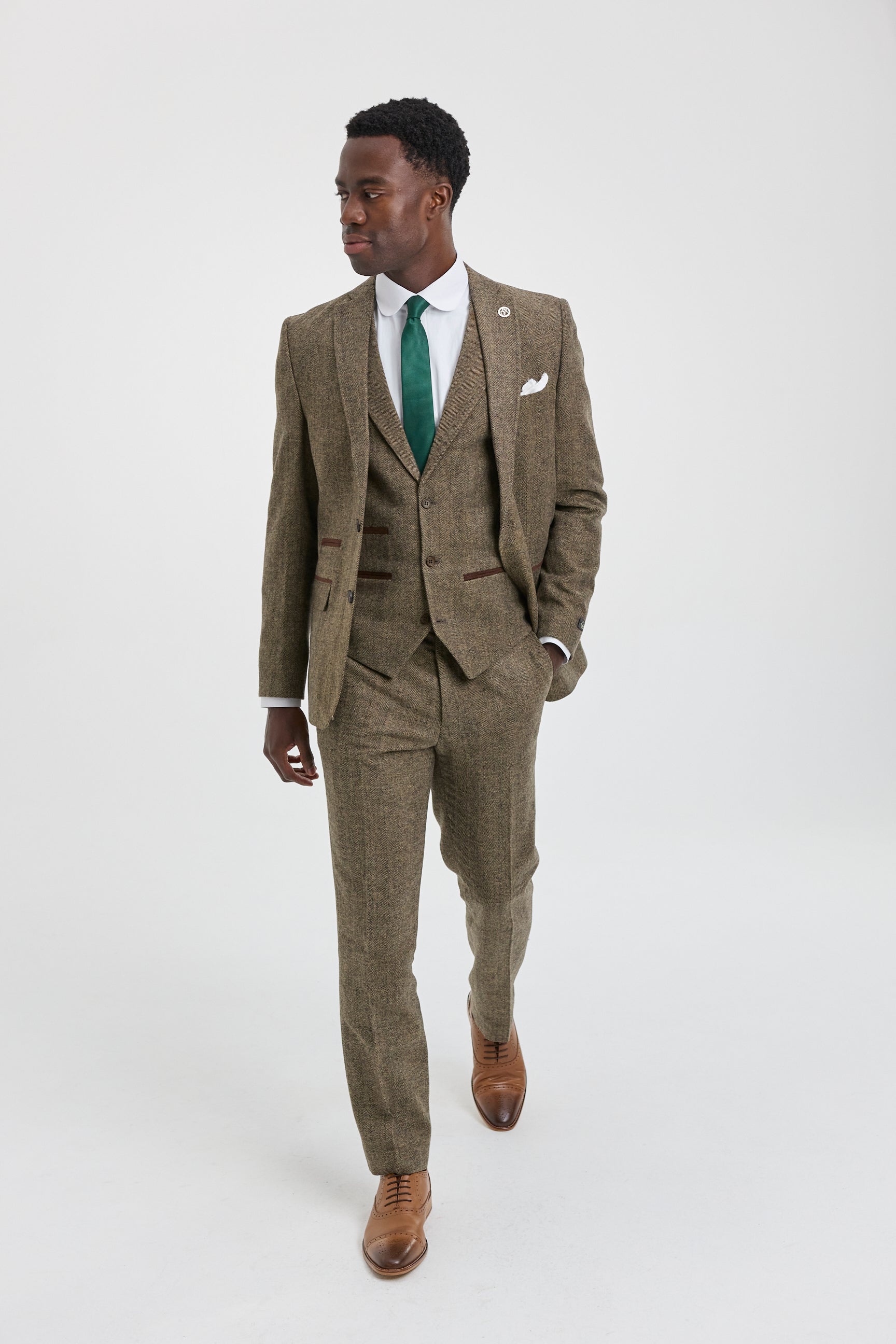 Oak-Brown Herringbone Tweed 3 Piece Suit