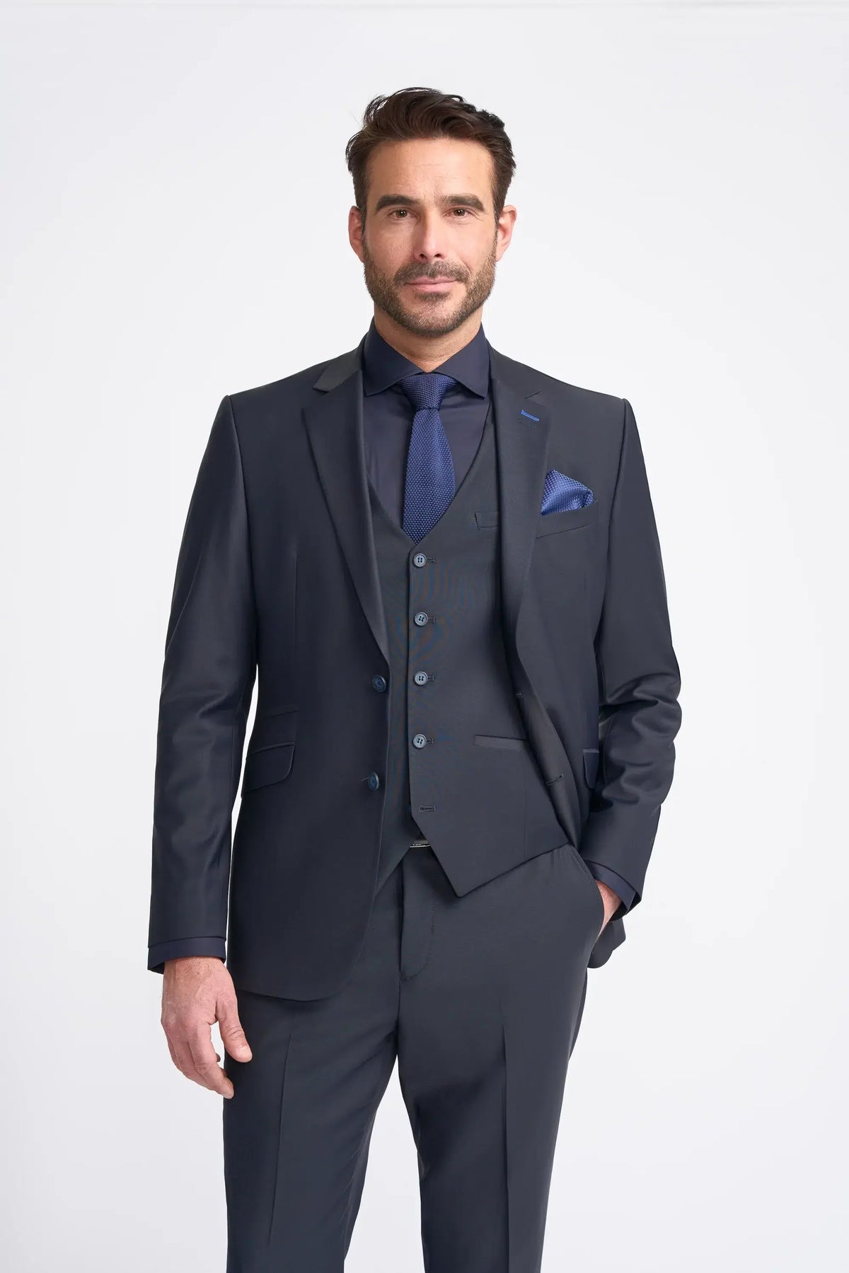 bond_suit_Dark-Navy-cavani-3-