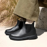Endura 301 - Black Leather Chelsea Boots