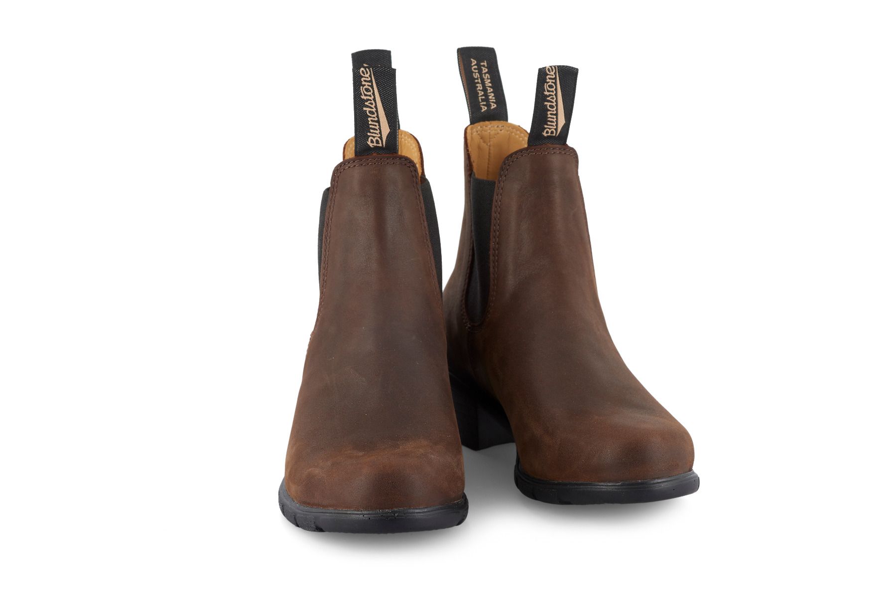 blundstone brogue chelsea boots